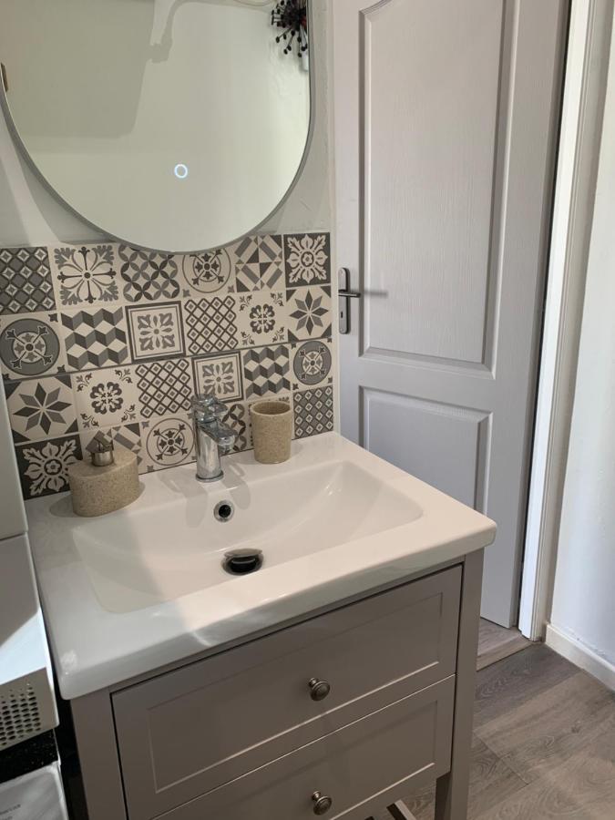 Les Mesanges Apartment Кастелно-льо-Ле Екстериор снимка