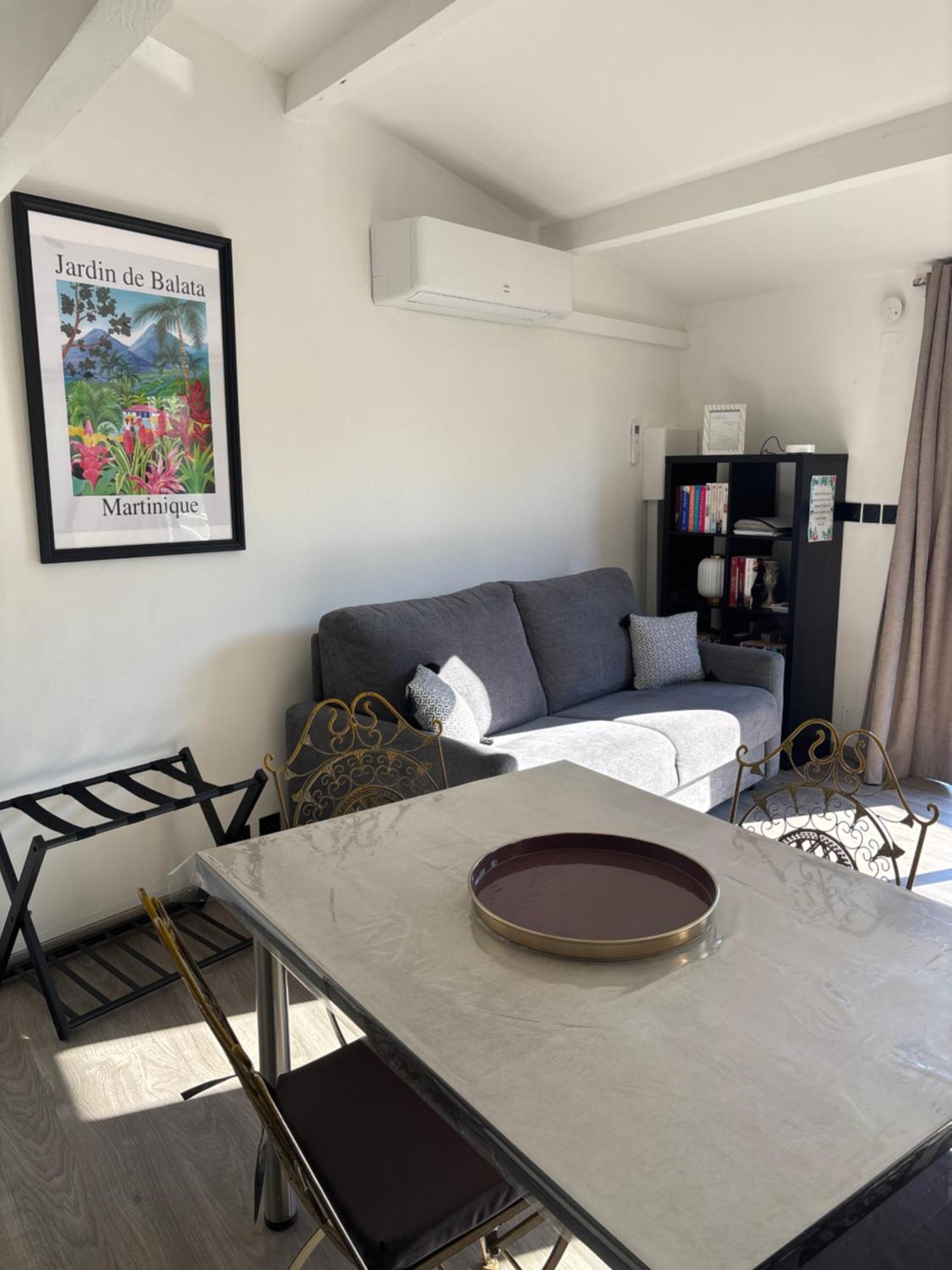 Les Mesanges Apartment Кастелно-льо-Ле Екстериор снимка