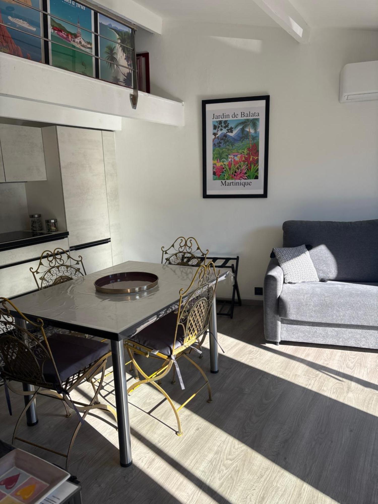 Les Mesanges Apartment Кастелно-льо-Ле Екстериор снимка